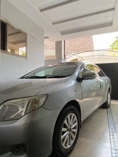 Toyota Corolla Axio 2013 13