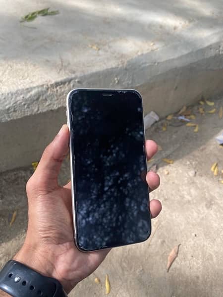 Iphone 11 64gb factory unlock. 9/10 2