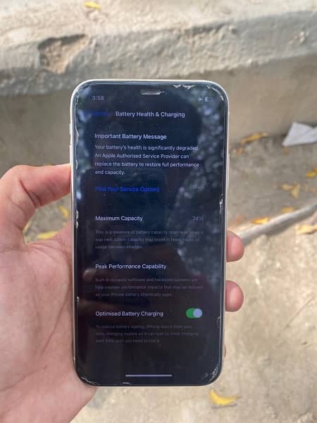 Iphone 11 64gb factory unlock. 9/10 8