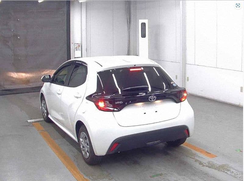 Toyota Yaris X 2021 2