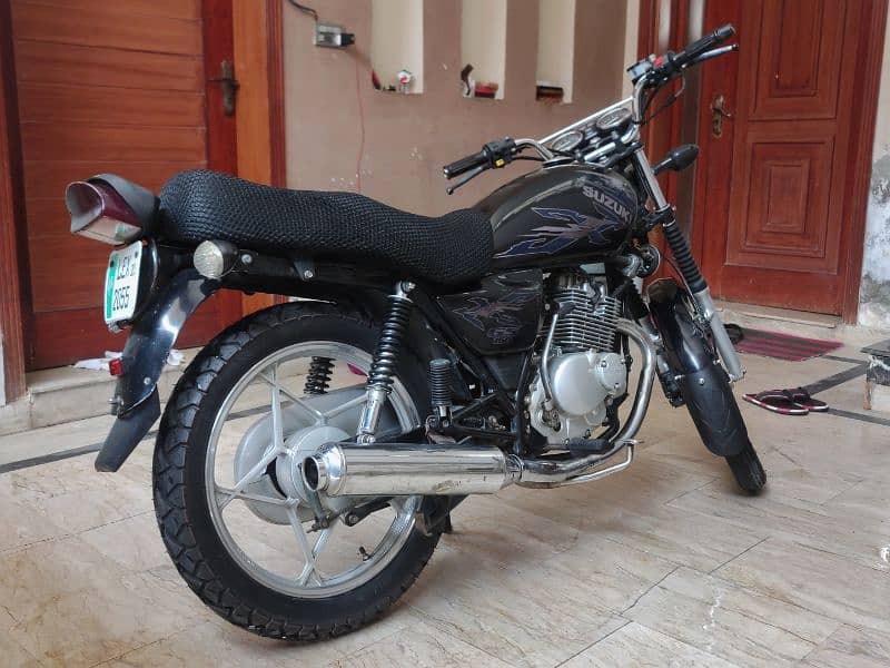 Suzuki GS 150 SE in good condition 17