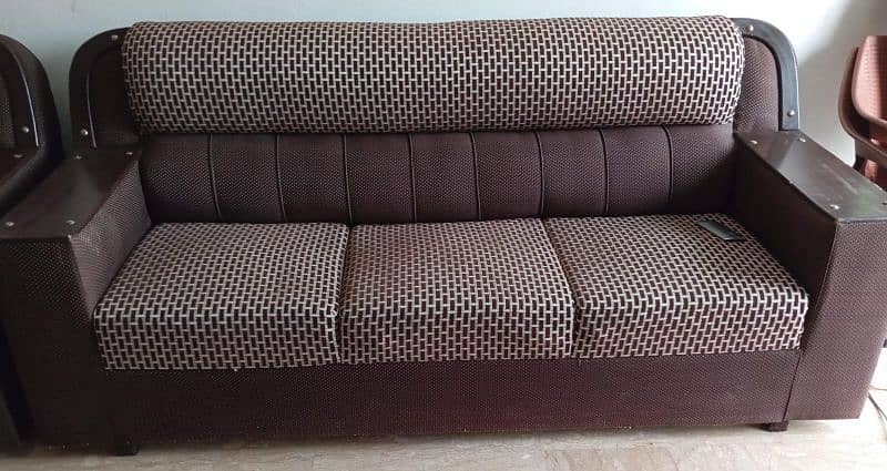 sofa set with excellent condition 0