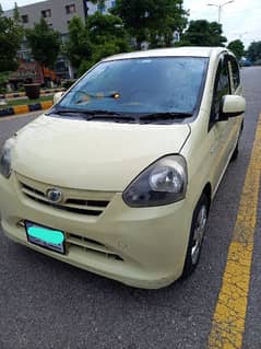 Daihatsu Mira 2012