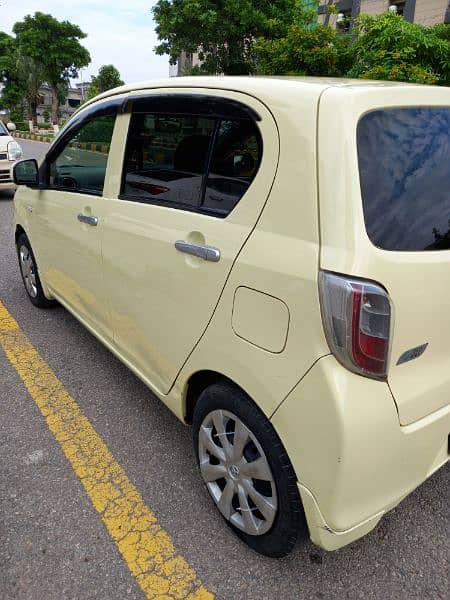 Daihatsu Mira 2012 3