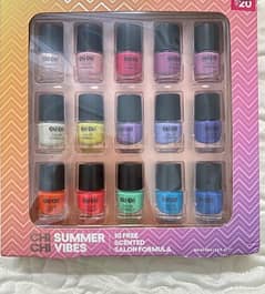 Set of 15 Nail Paints Source through Austrailia 0