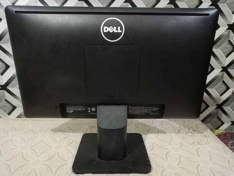 Dell HD LCD Monitor 4