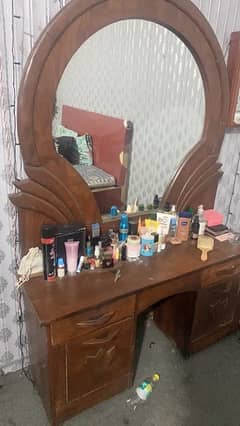 dressing table