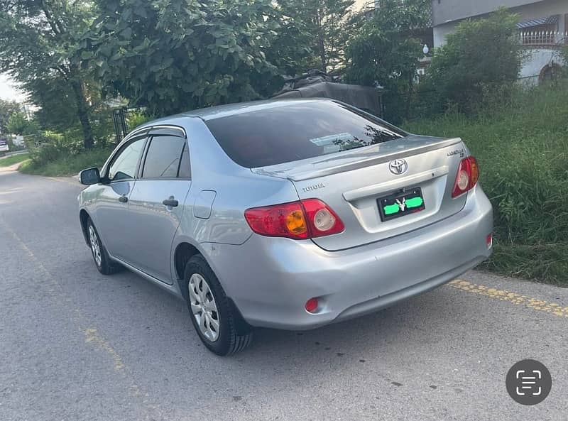 Toyota Corolla Gli 1.3 2010 Model 3