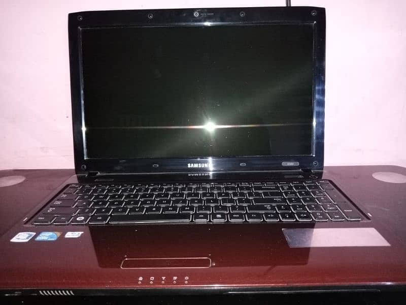 Samsung R580 Laptop 0