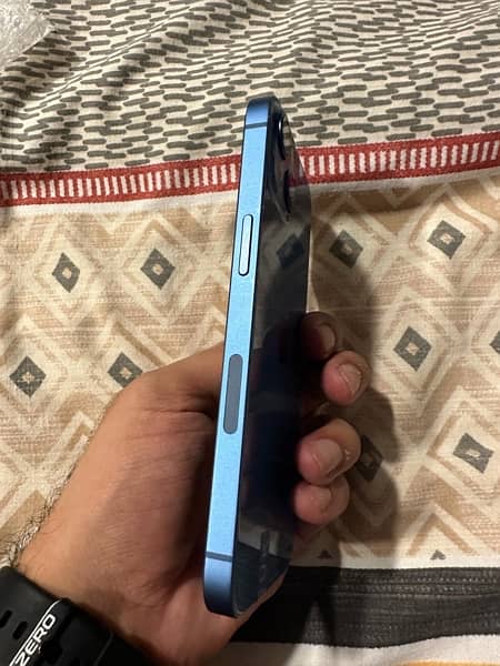 iPhone 13 factory non active 2