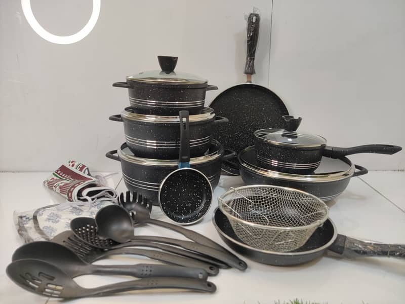 Cooking Set/NoN Stick/Metal Finish cooking Set/Cutlery in Faisalabad 2