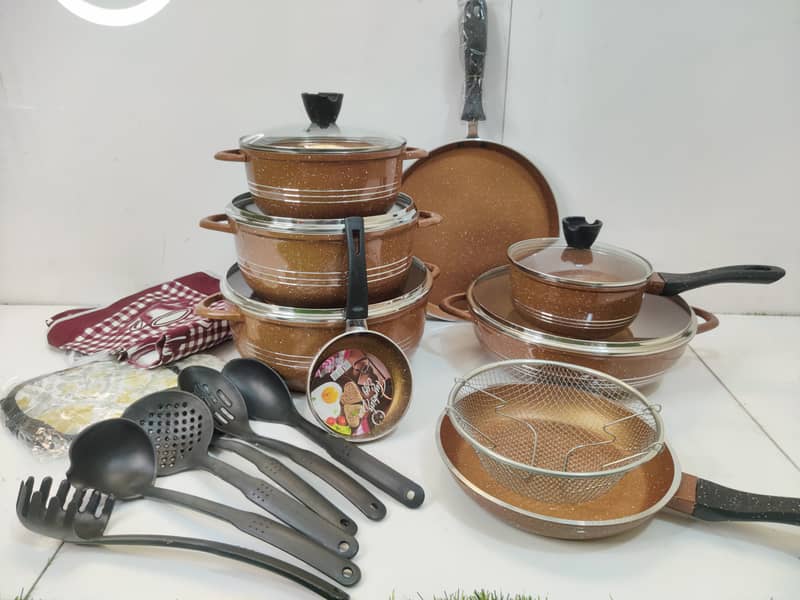 Cooking Set/NoN Stick/Metal Finish cooking Set/Cutlery in Faisalabad 8