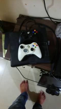 Xbox 360 slim 250 30 games installed