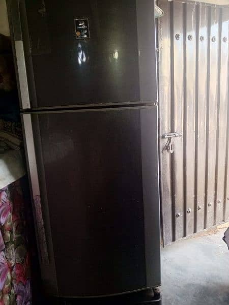 Dawlance Freezer in good condition medium size 2