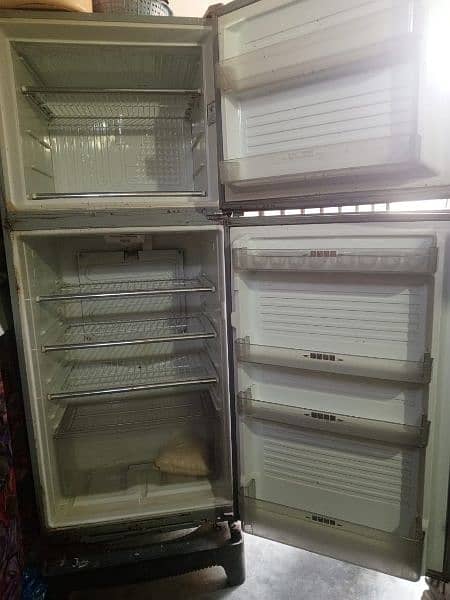 Dawlance Freezer in good condition medium size 8