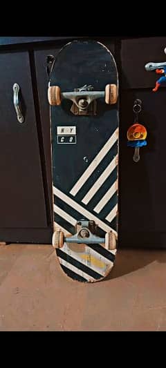 Skate board for sale !!