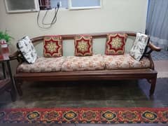 Sofa Set 5 seater with table ( Good Condition )