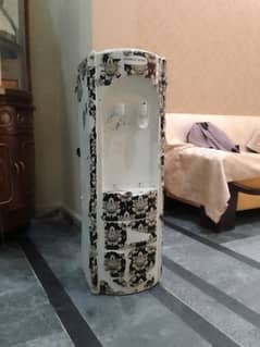 general super water dispenser/good condition