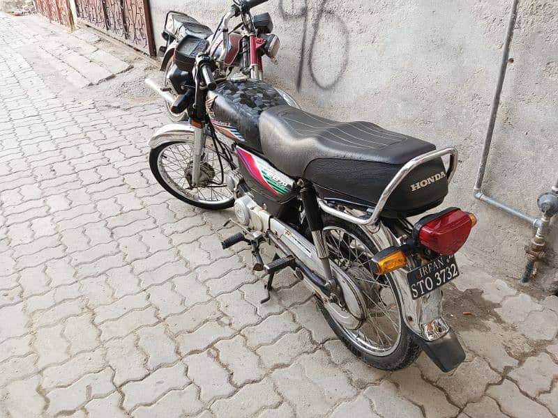 HONDA CD 70 2016 - Good Condition 5