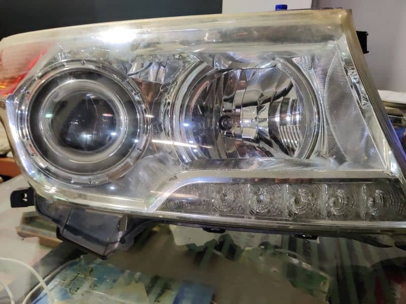 land cruiser 2012/2016 original headlights 6