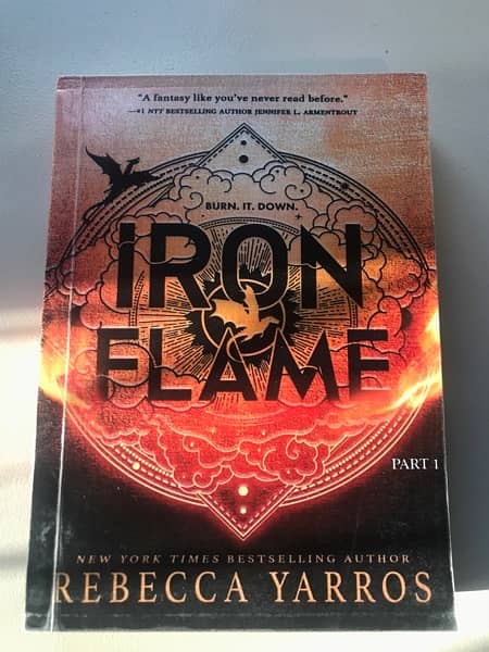 Iron flame/Part 1 & 2. Author Rebecca Yarros 2