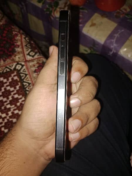 Iphone 15 pro jv 256 gb 3