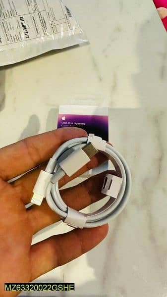 USB- C To lightening Cable 1M 2