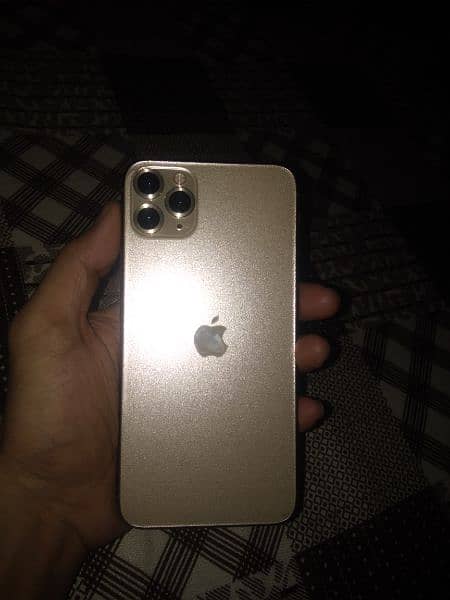 iphone 11 pro max 256gb jv golden all ok only display msg but orignal 10