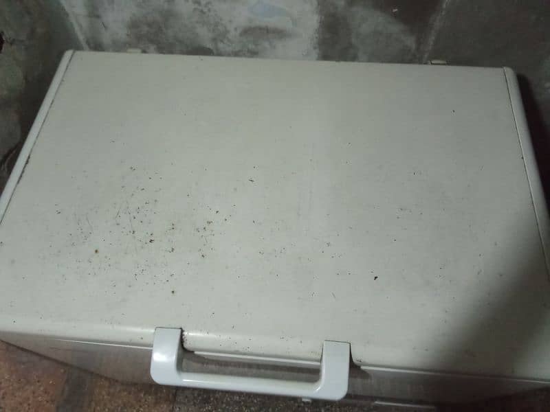 deep freezer Haier good condition original compressor not repir 3