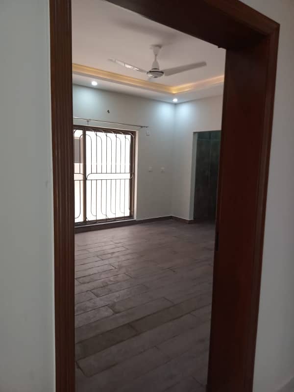 Brig House 5 Bedrooms For Rent Fully Tiled 11