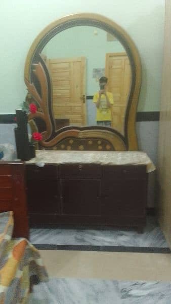 wooden bed nd dressing 3