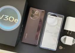 vivo v30e 5g 8+8+256gb for sale argent 0329=9677904 my WhatsApp