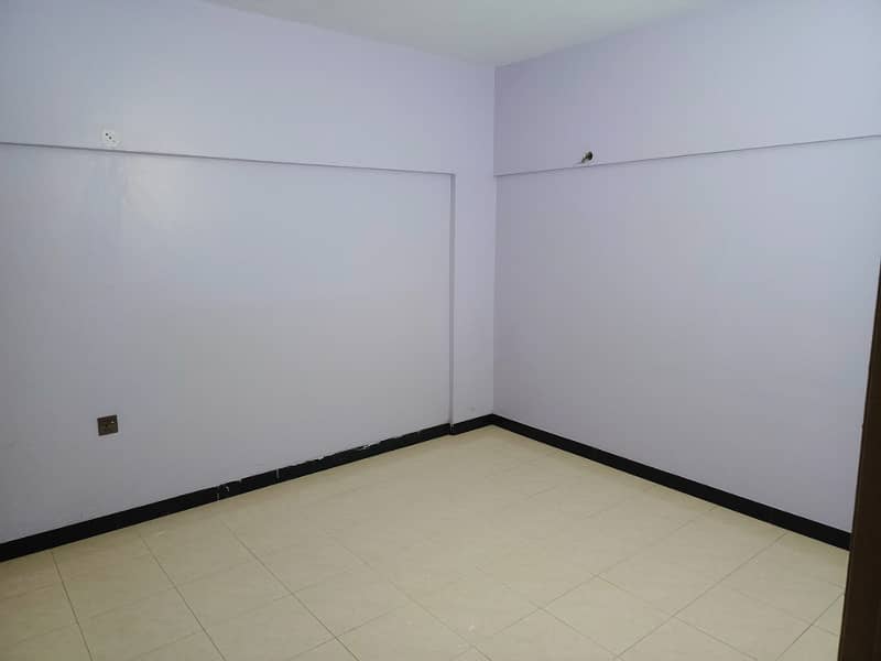 3 bed dd apartment in gray heights, Gulistan e jauhar block 12 11