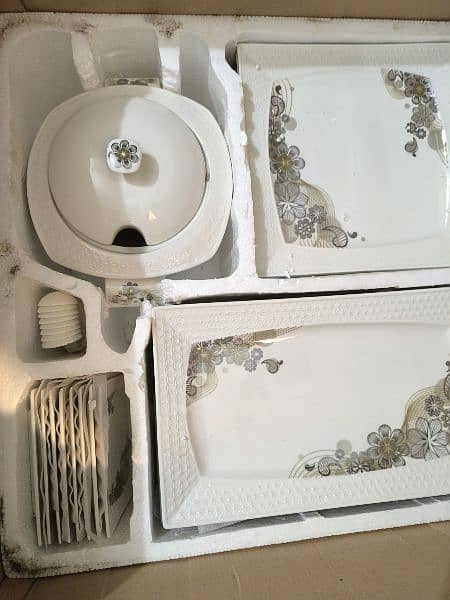 72 Piece Dinner Set 3