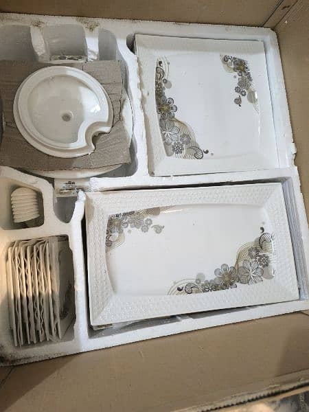 72 Piece Dinner Set 7