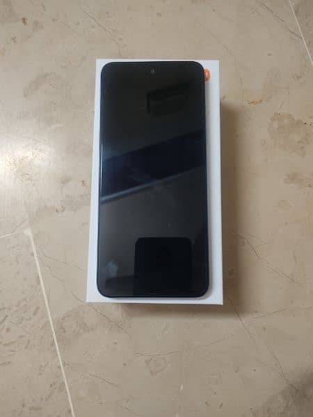 Redmi 12  8/128 10