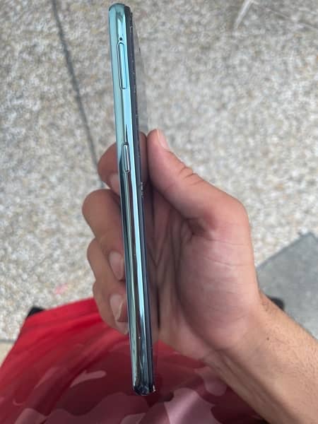 vivo s1 8/256 scratch less 1