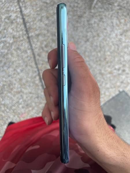 vivo s1 8/256 scratch less 3