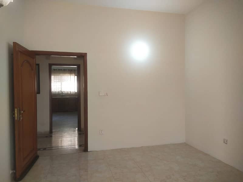 22 Marla upper portion 3 bed Tv lounge Separate gate available in DHA Phase 1 near J block Club 20