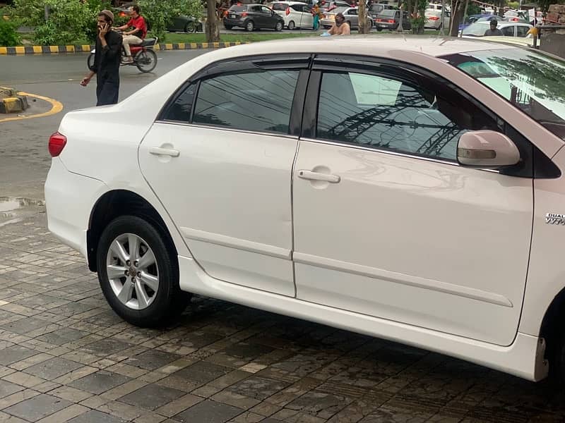 Toyota Corolla Altis 2014 cruisetronic 3