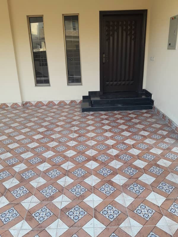 Brig House 5 Bedrooms For Rent Fully Tiled 2