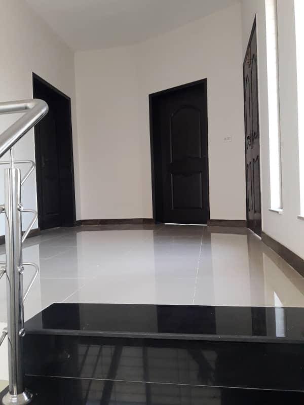 Brig House 5 Bedrooms For Rent Fully Tiled 20