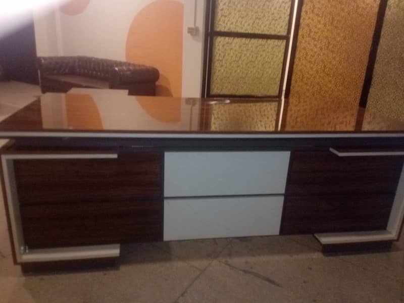 office Executive table for sale 1