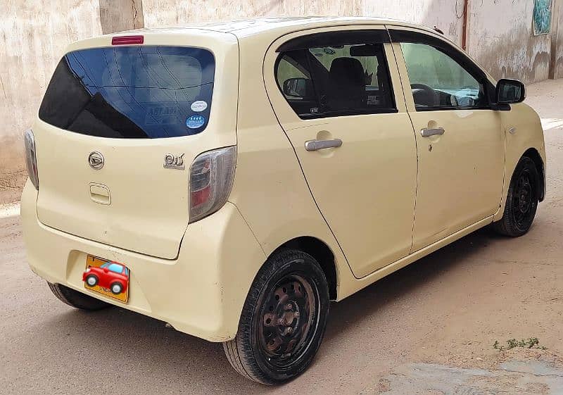 Daihatsu Mira 2011 4