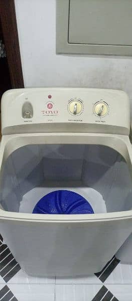 Washing machine / Clothes Washer 0