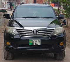 Toyota Fortuner V 2014