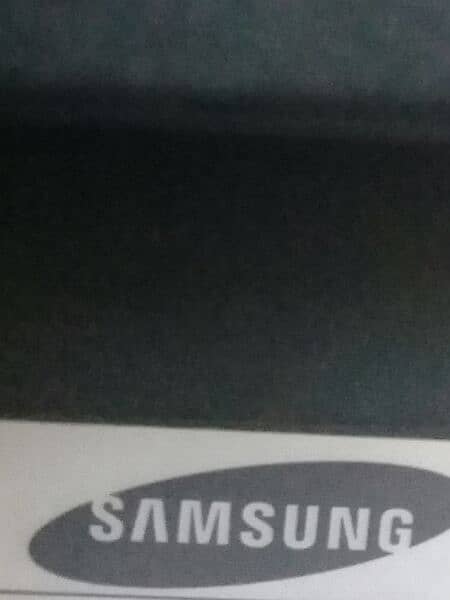 SAMSUNG Monitor 3