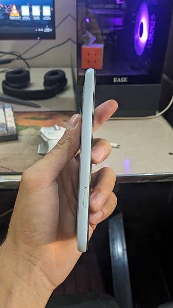 Google Pixel 4A 4g (Panel Broken) 3