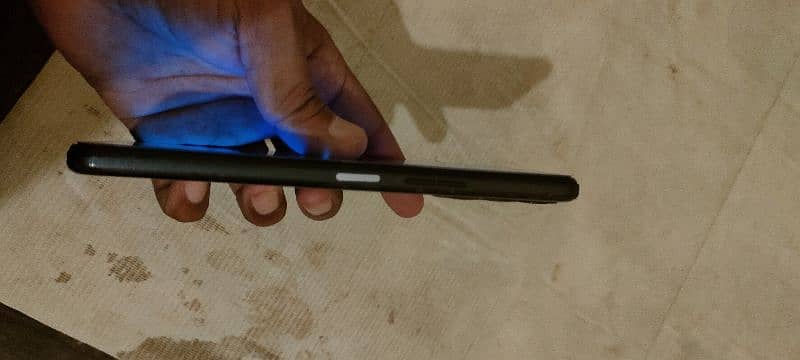 Tecno camon 18t only phone panel ka galas change h our finger bhi 1