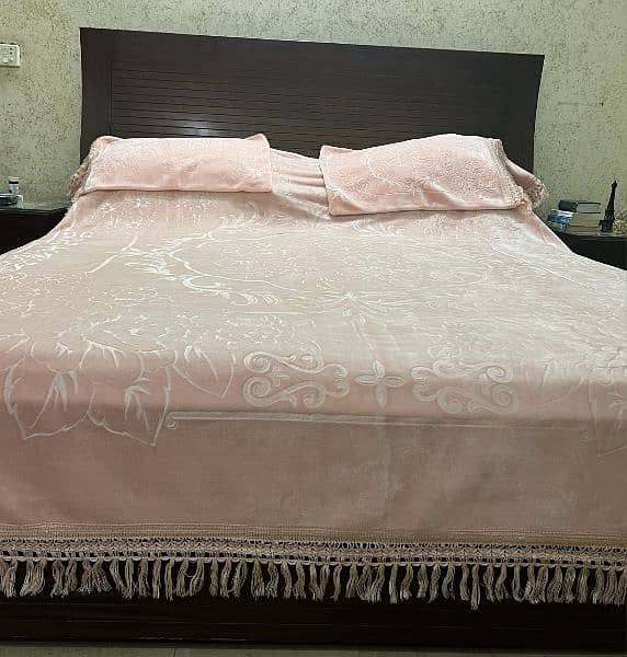 PLUSHY PINK BED SET 0